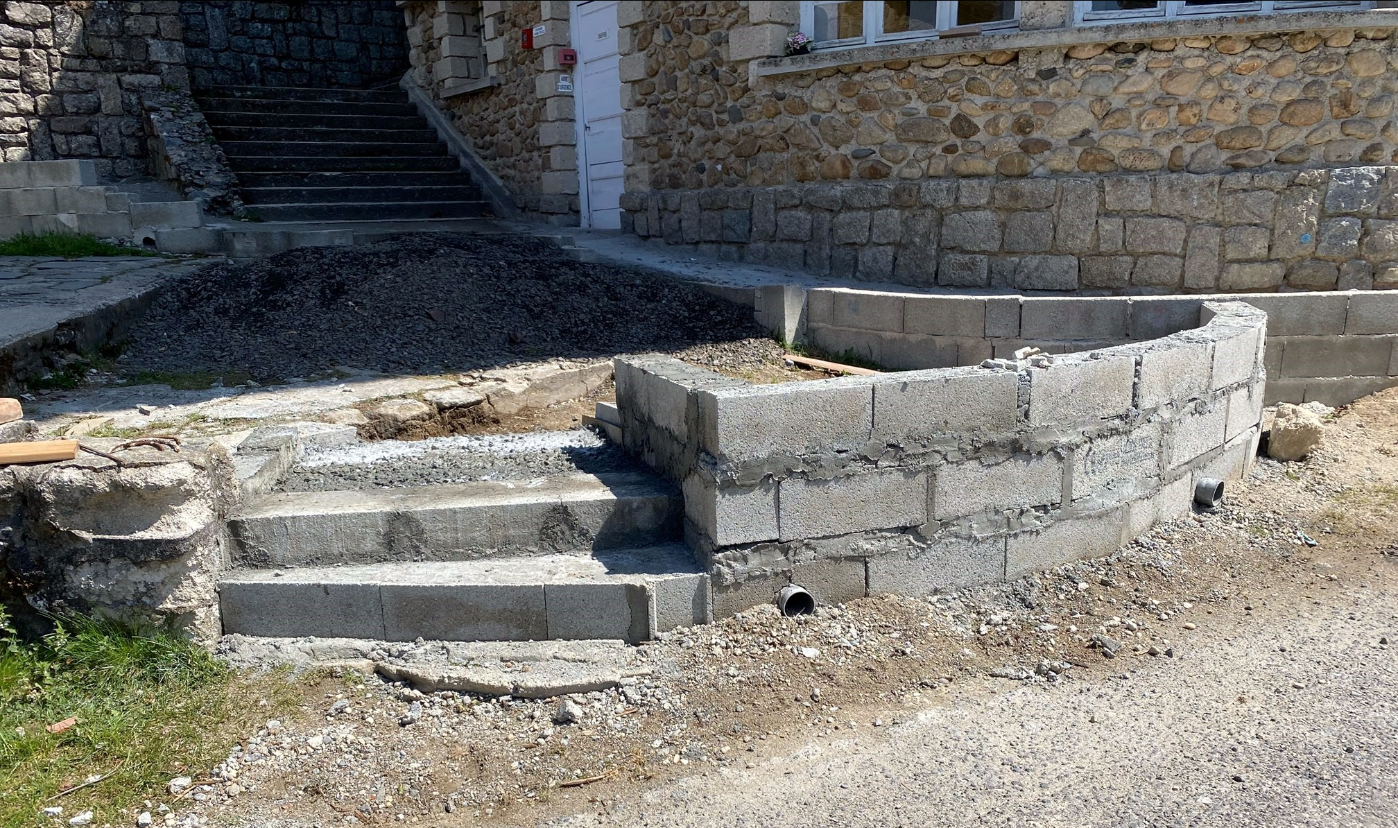 Place_de_la_Republique_en_chantier